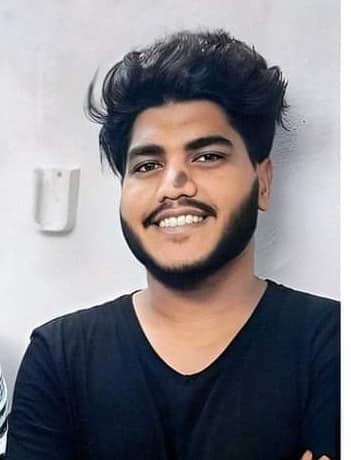 491167288_1218562786937701_7150725490226086797_n ফতুল্লার কাশীপুরে তুষার ইমরান নামের এই যুবক ছাত্র লীগের নামে কৌশলে প্রতারনা করছে ৷